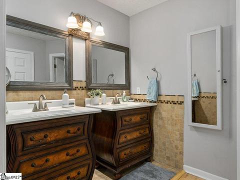 706 E Silverleaf St, Greer, SC 29650 photo 22