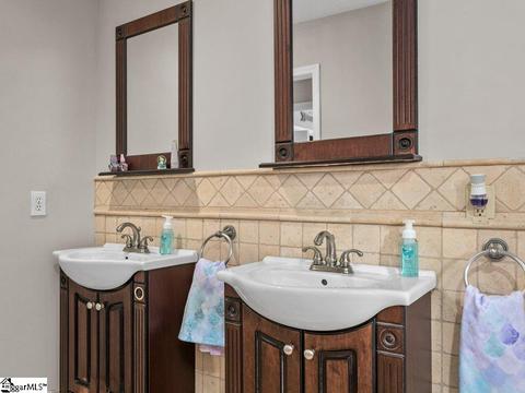 706 E Silverleaf St, Greer, SC 29650 photo 25