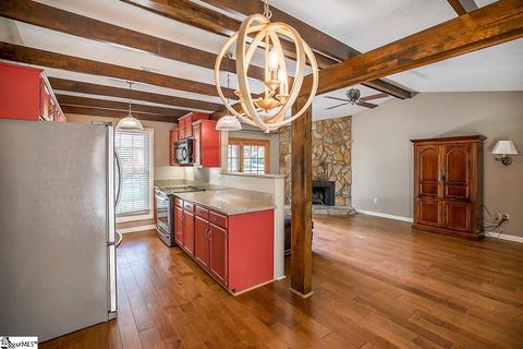 107 Phillips Ln, Greer, SC 29650 photo 5