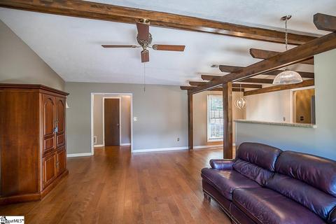 107 Phillips Ln, Greer, SC 29650 photo 4