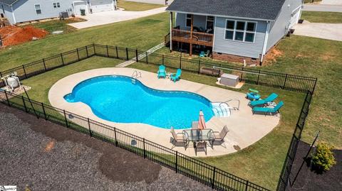 154 Deyoung Meadows Dr, Greer, SC 29651 photo 3