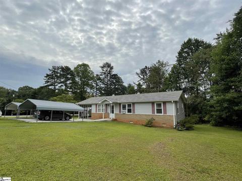 111 N Forest Cir, Marietta, SC 29661 photo 1