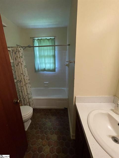 111 N Forest Cir, Marietta, SC 29661 photo 13