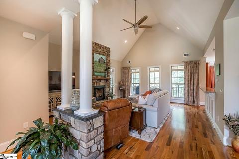 273 River Falls Dr, Duncan, SC 29334 photo 3