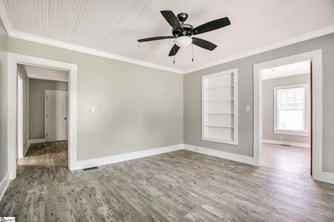 227 E Arlington Ave, Greer, SC 29651 photo 4