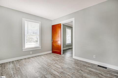 227 E Arlington Ave, Greer, SC 29651 photo 9
