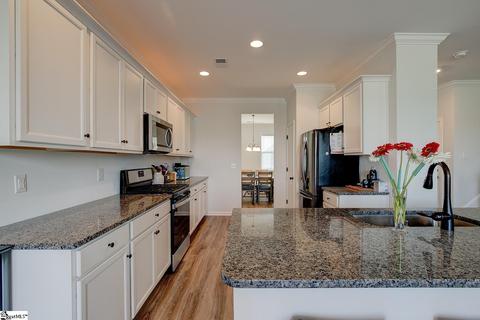 409 Townsend Ave, Greer, SC 29651 photo 13