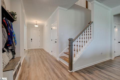 409 Townsend Ave, Greer, SC 29651 photo 6