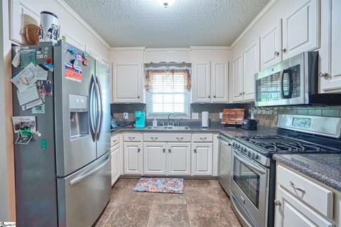 126 Daniel Dr, Easley, SC 29642 photo 8