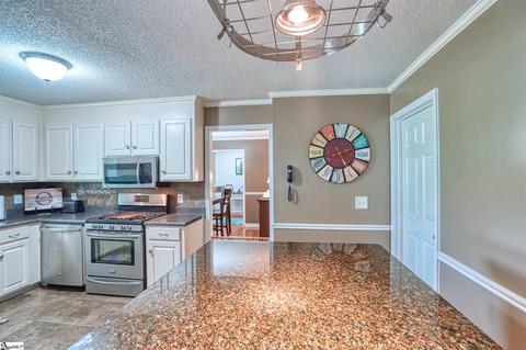 126 Daniel Dr, Easley, SC 29642 photo 9