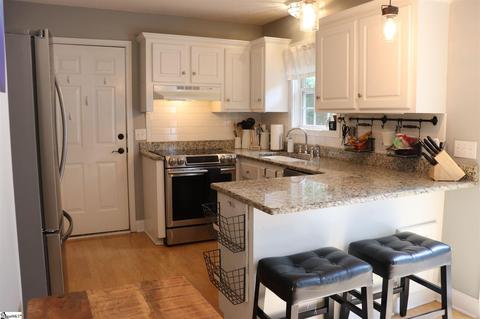 112 Clover Ct, Easley, SC 29640 photo 2