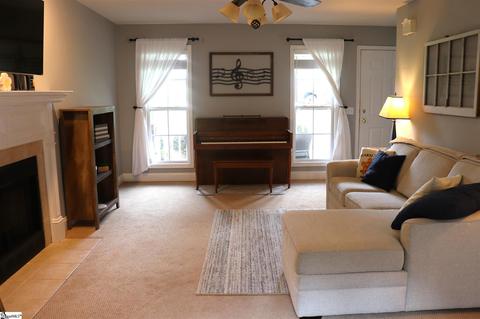 112 Clover Ct, Easley, SC 29640 photo 5