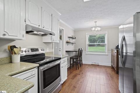 211 Hedgewood Ter, Greer, SC 29650 photo 9