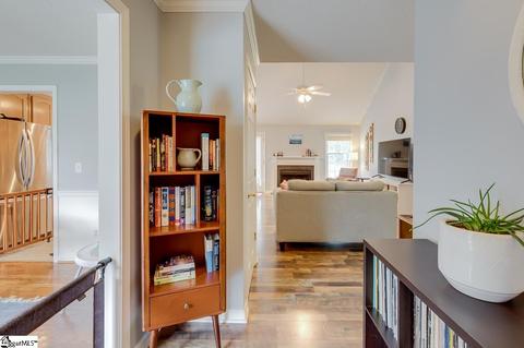 1040 Devenger Rd, Greer, SC 29650 photo 4