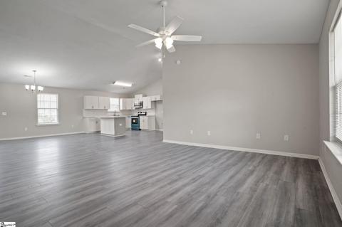 108 Lear Dr, Laurens, SC 29360 photo 5