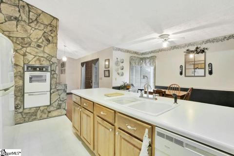 106 Buckingham Rd, Easley, SC 29640 photo 11