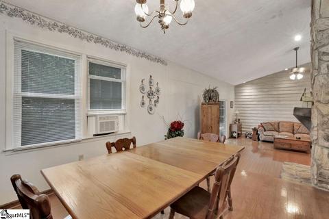 106 Buckingham Rd, Easley, SC 29640 photo 8