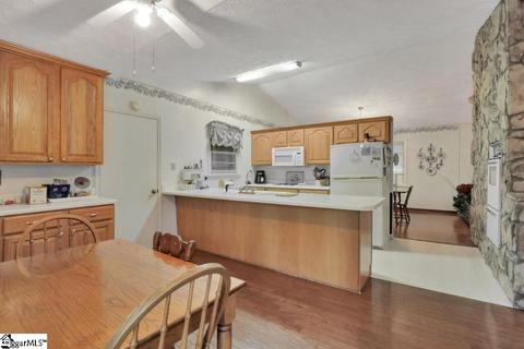 106 Buckingham Rd, Easley, SC 29640 photo 12