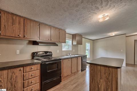 321 Berry Rd, Pelzer, SC 29669 photo 11