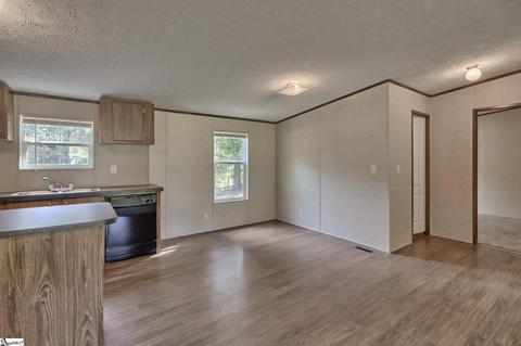 321 Berry Rd, Pelzer, SC 29669 photo 7