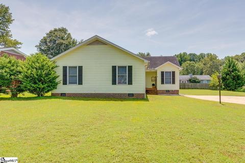 402 Mapleton Dr, Greenville, SC 29607 photo 1