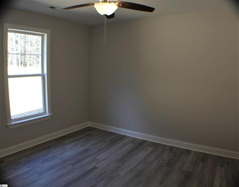 115 Barkley St, Easley, SC 29640 photo 17