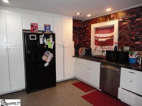 142 Tabor St, Central, SC 29630 photo 6