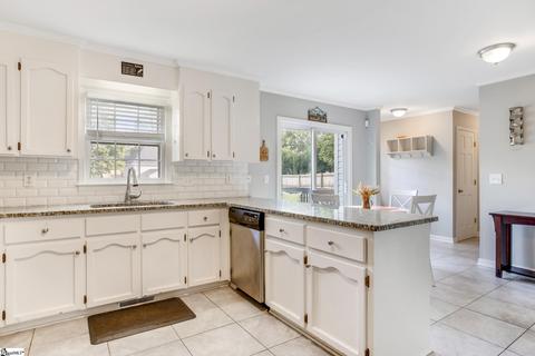 505 E Silverleaf St, Greer, SC 29650 photo 15