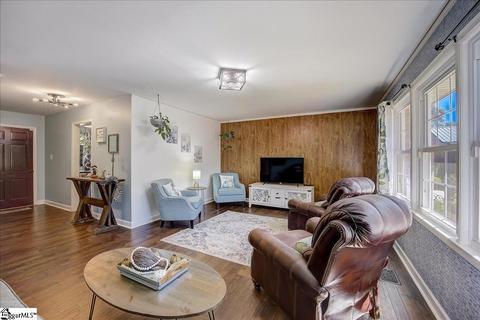 33 Rollingreen Rd, Greer, SC 29651 photo 8