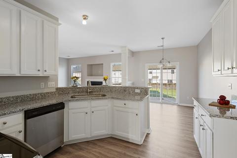 12 Derry Ln, Greer, SC 29650 photo 11