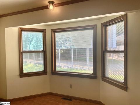 302 Briggs Dr, Easley, SC 29642 photo 6