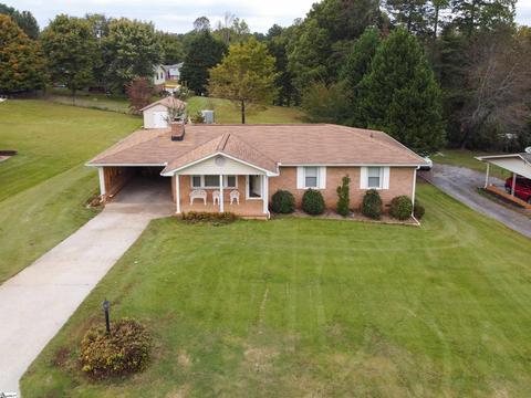 105 Nancy Dr, Easley, SC 29642 photo 3