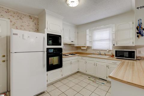 105 Nancy Dr, Easley, SC 29642 photo 13
