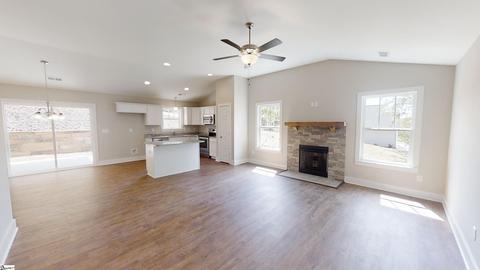 321 Elljean Rd, Easley, SC 29640 photo 3