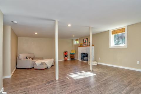 40 E Circle Ave, Greenville, SC 29607 photo 7