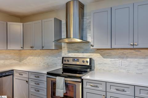 40 E Circle Ave, Greenville, SC 29607 photo 13