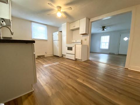 501 S 2nd St, Easley, SC 29640 photo 6