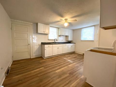 501 S 2nd St, Easley, SC 29640 photo 8