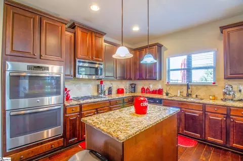 203 Ermon Ct, Greer, SC 29651 photo 11