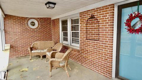 806 E Ferguson St, Clinton, SC 29325 photo 6