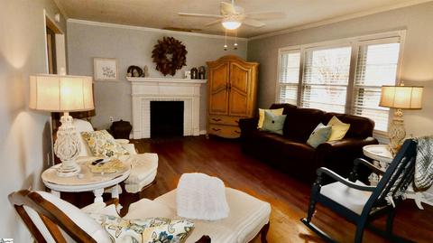 806 E Ferguson St, Clinton, SC 29325 photo 8