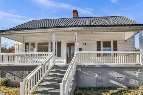 19 Adger St, Pelzer, SC 29669 photo 3