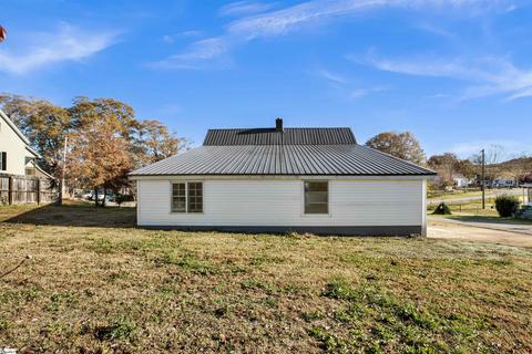 19 Adger St, Pelzer, SC 29669 photo 4