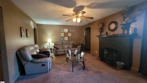 105 N Maple St, Mccormick, SC 29835 photo 7