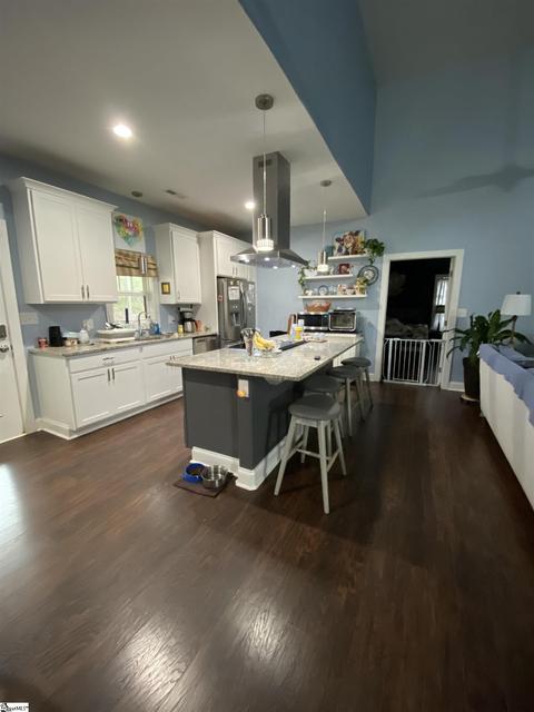 100 Pineview Dr, Easley, SC 29642 photo 3