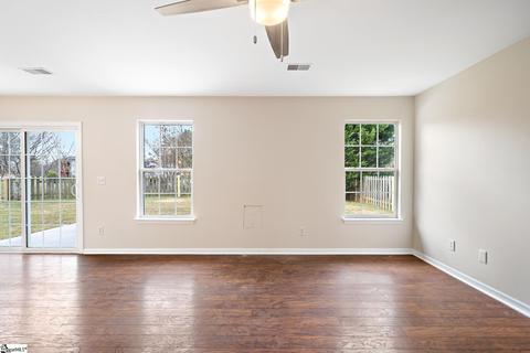 402 Hampton Ridge Dr, Greer, SC 29651 photo 11