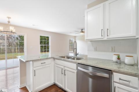 402 Hampton Ridge Dr, Greer, SC 29651 photo 16