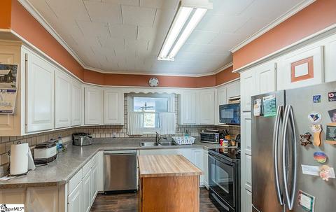 705 E 2nd Ave, Easley, SC 29640 photo 14