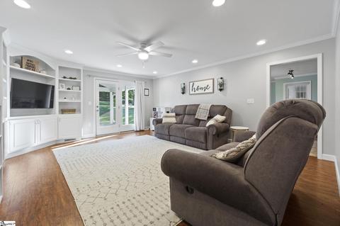 34 Rollingreen Rd, Greer, SC 29651 photo 6