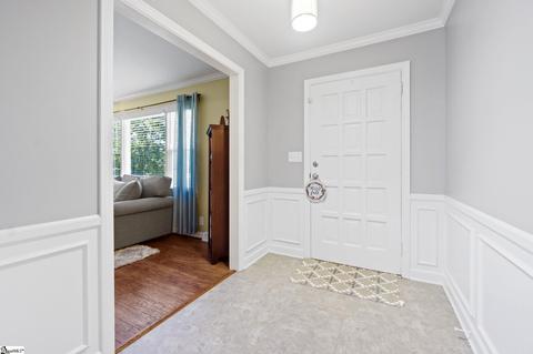 34 Rollingreen Rd, Greer, SC 29651 photo 2
